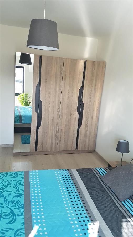 Azzurro-Top Floor Apartment In Quiet Neighborhood, Free Private Parking Varna Bagian luar foto